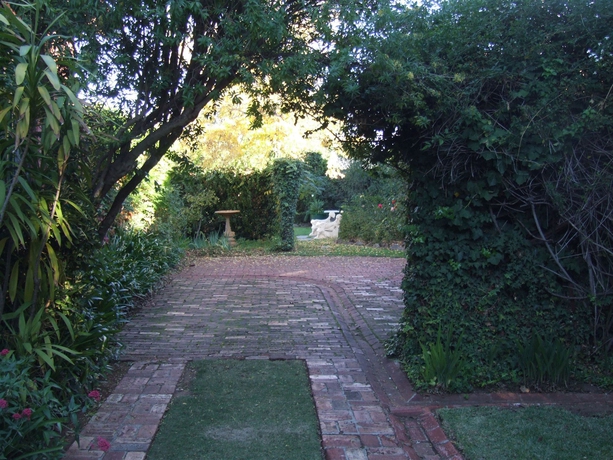 Imagen de los exteriores del Hotel Buxton Manor. Foto 13