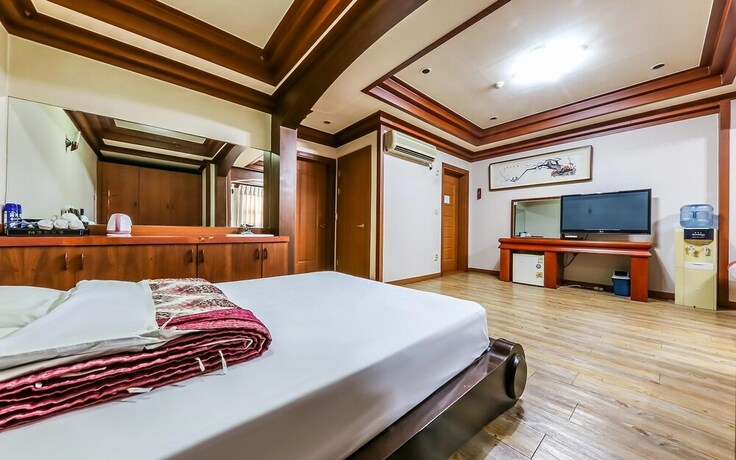 Imagen de la habitación del Hotel Buye Myungjin. Foto 14