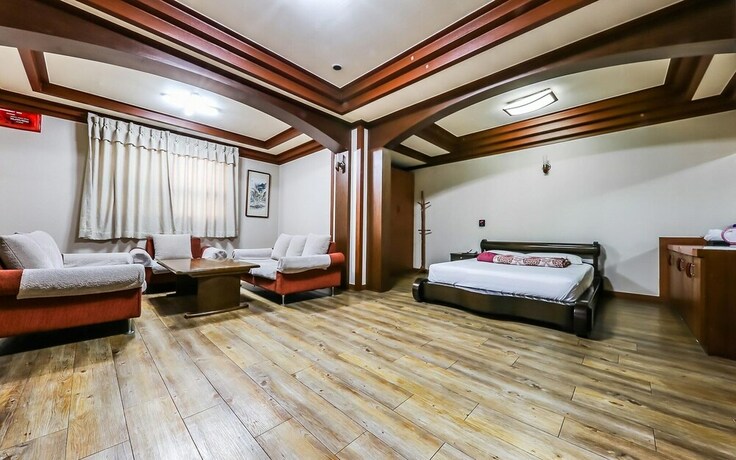 Imagen de la habitación del Hotel Buye Myungjin. Foto 17