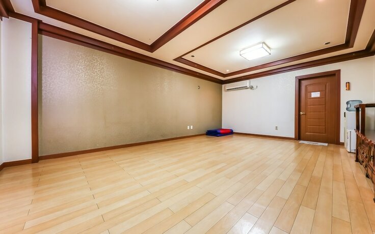 Imagen de la habitación del Hotel Buye Myungjin. Foto 21