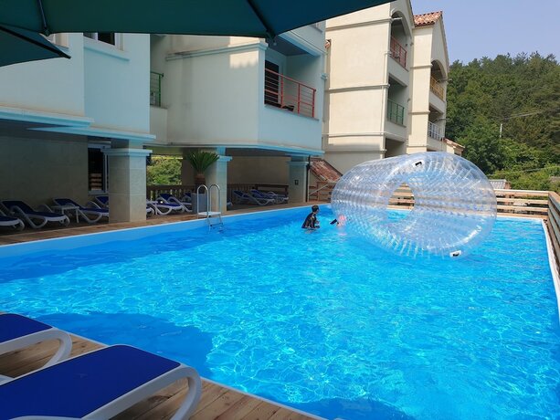 Imagen general del Hotel Buyeo Park Art Villas. Foto 3
