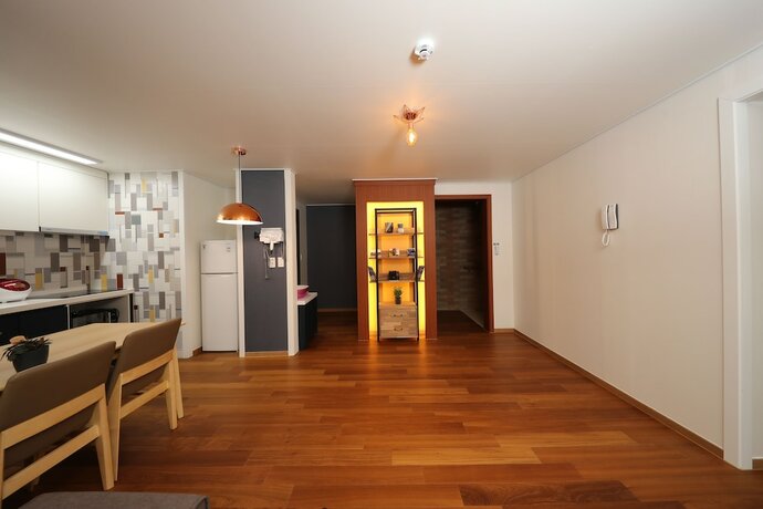 Imagen de la habitación del Hotel Buyeo Park Art Villas. Foto 16