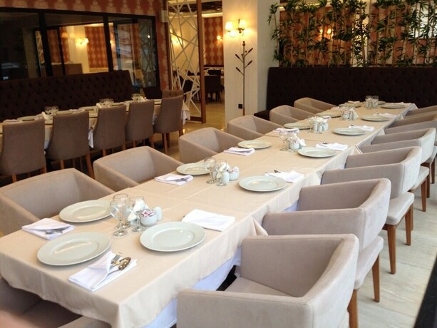 Imagen del bar/restaurante del Hotel Buyuk Bayburt. Foto 7