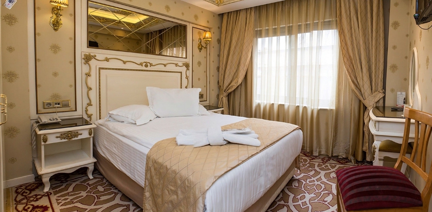 Imagen de la habitación del Hotel Buyuk Hamit. Foto 5