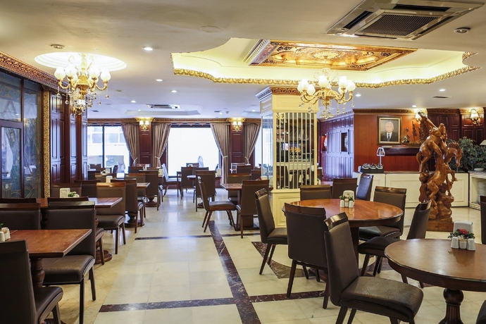 Imagen del bar/restaurante del Hotel Buyuk Hamit. Foto 3