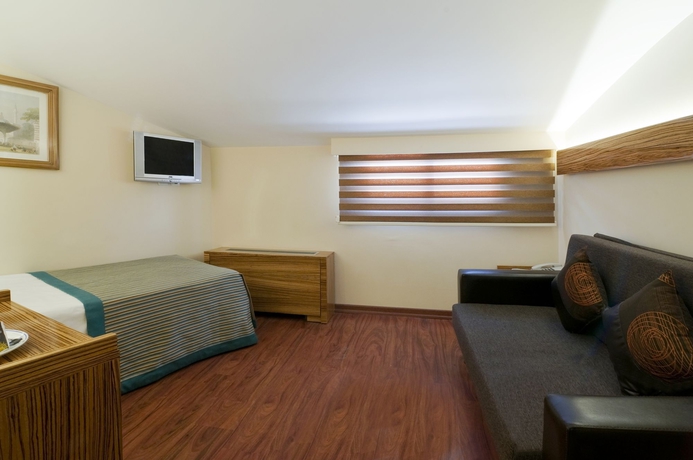 Imagen de la habitación del Hotel Buyuk Keban. Foto 8