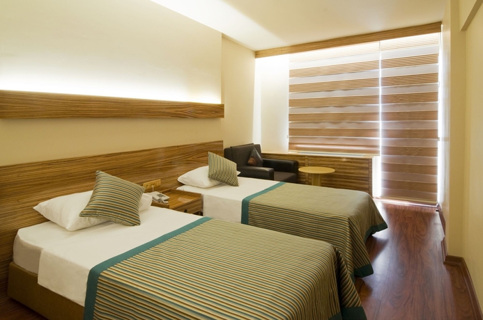 Imagen de los interiores del Hotel Buyuk Keban. Foto 13