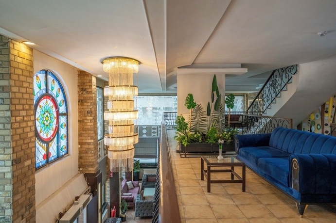 Imagen de los interiores del Hotel Buyuk Velic. Foto 13
