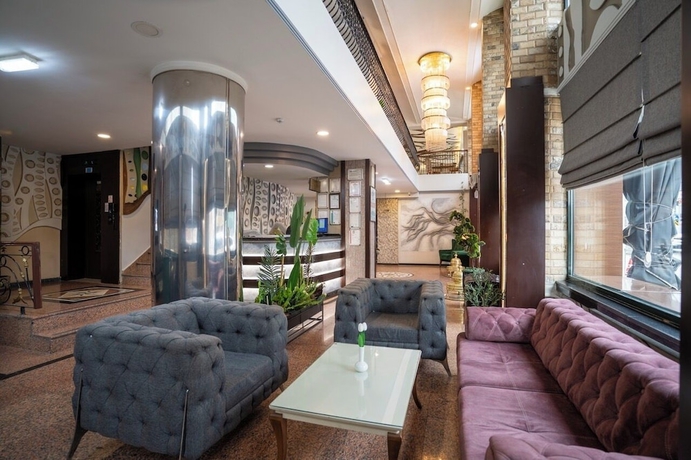 Imagen de los interiores del Hotel Buyuk Velic. Foto 14