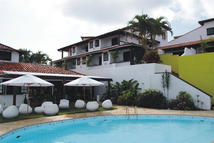 Imagen de la piscina del Hotel Buzios Arambare. Foto 8