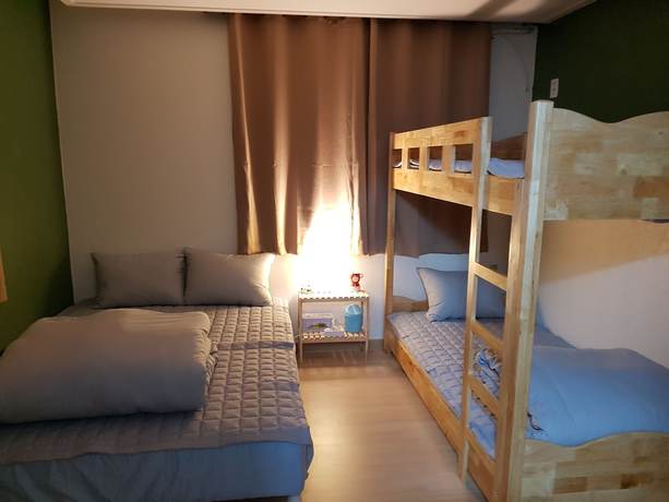 Imagen de la habitación del Hotel Buzz Guest House - Hostel. Foto 13