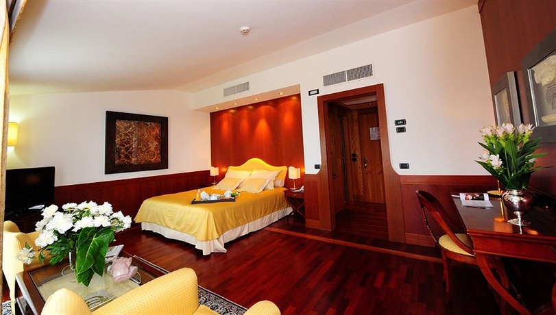 Imagen de la habitación del Hotel Bv Grand Assisi. Foto 3