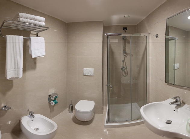 Imagen de la habitación del Hotel Bv President. Foto 4