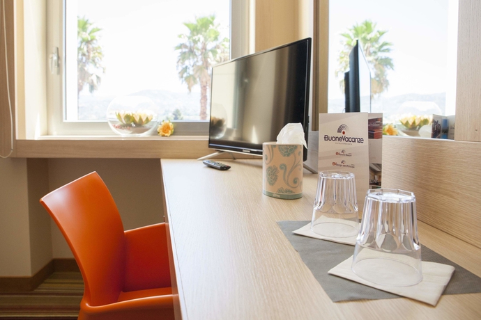 Imagen de la habitación del Hotel Bv President. Foto 7