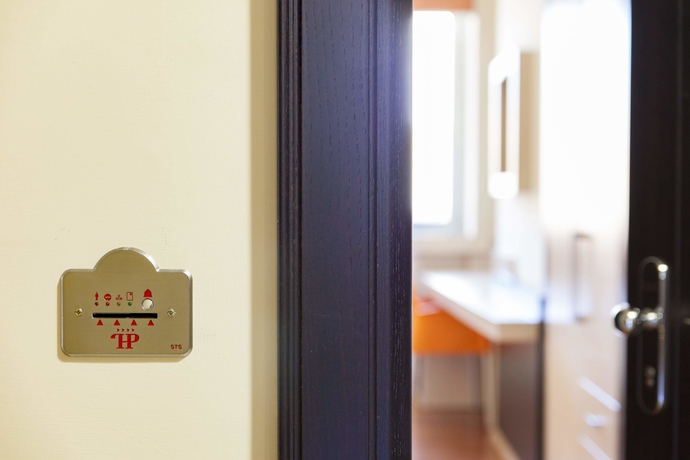 Imagen de la habitación del Hotel Bv President. Foto 12