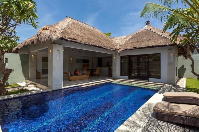 Imagen de los exteriores del Hotel Bvilla Seminyak. Foto 6