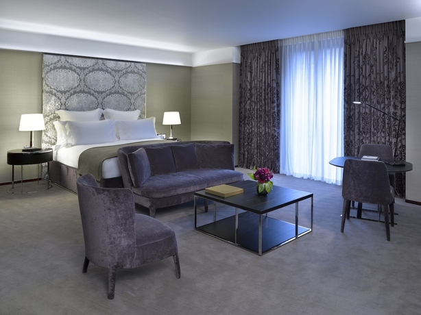 Imagen de la habitación del Hotel Bvlgari London. Foto 18