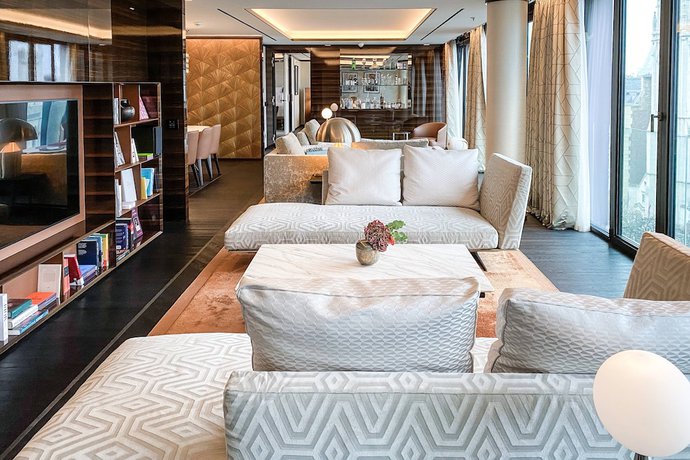 Imagen de la habitación del Hotel Bvlgari Paris. Foto 12