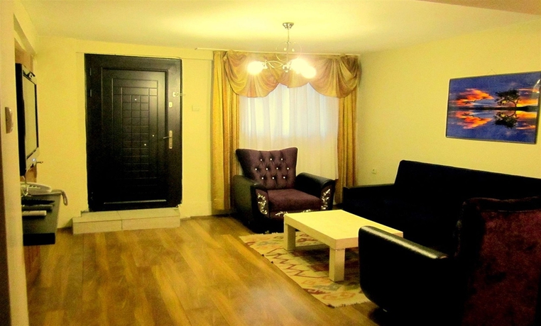 Imagen de los interiores del Hotel By Pera Suites. Foto 15