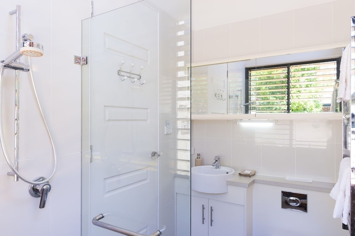 Imagen de la habitación del Hotel By The Beach Bandb and Apartments. Foto 16