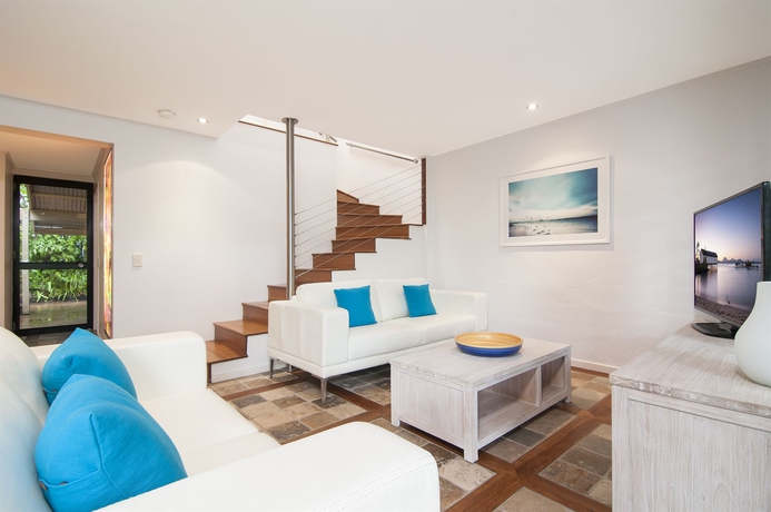 Imagen de los interiores del Hotel By The Sea Port Douglas. Foto 14