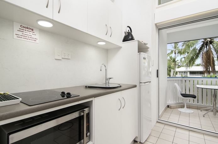 Imagen de la habitación del Hotel By The Sea Port Douglas. Foto 8