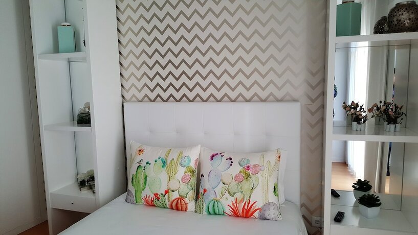 Imagen general del Hotel By the Sea, NAZARE. Foto 6