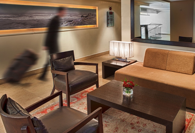 Imagen de los interiores del Hotel By14 Tlv. Foto 11