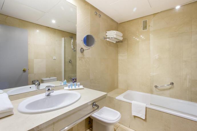 Imagen de la habitación del Hotel ByB Cartagena Cartagonova. Foto 4