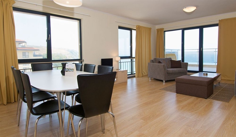 Imagen de los interiores del Hotel Byala Beach Resort. Foto 5