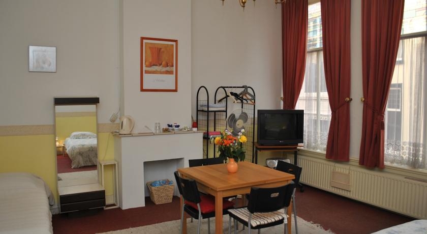 Imagen de la habitación del Hotel Byb Classic The Hague. Foto 3