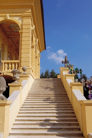 Imagen de los exteriores del Hotel Byblos Art Villa Amista. Foto 11