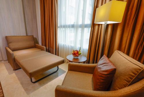 Imagen de la habitación del Hotel Byblos. Foto 19