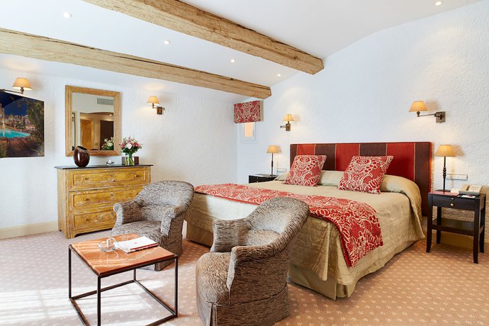Imagen de la habitación del Hotel Byblos Saint-Tropez. Foto 4
