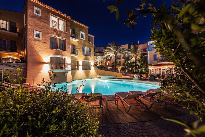 Imagen general del Hotel Byblos Saint-Tropez. Foto 1