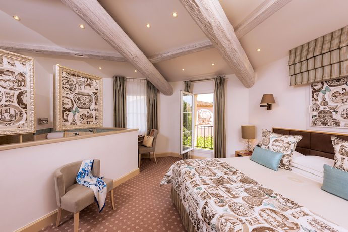 Imagen de la habitación del Hotel Byblos Saint-Tropez. Foto 11