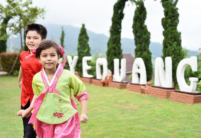 Imagen de los interiores del Hotel Byemuang Khaokho Resort View Talaymok. Foto 16