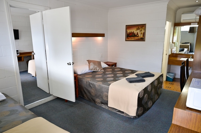 Imagen de la habitación del Hotel Byer Fountain Motor Inn, Holbrook. Foto 8