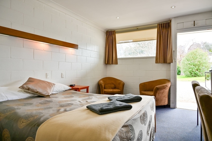 Imagen de la habitación del Hotel Byer Fountain Motor Inn, Holbrook. Foto 12