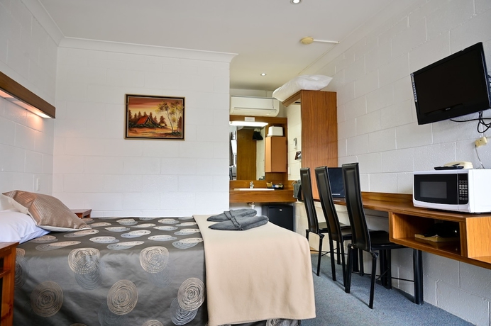 Imagen de la habitación del Hotel Byer Fountain Motor Inn, Holbrook. Foto 16