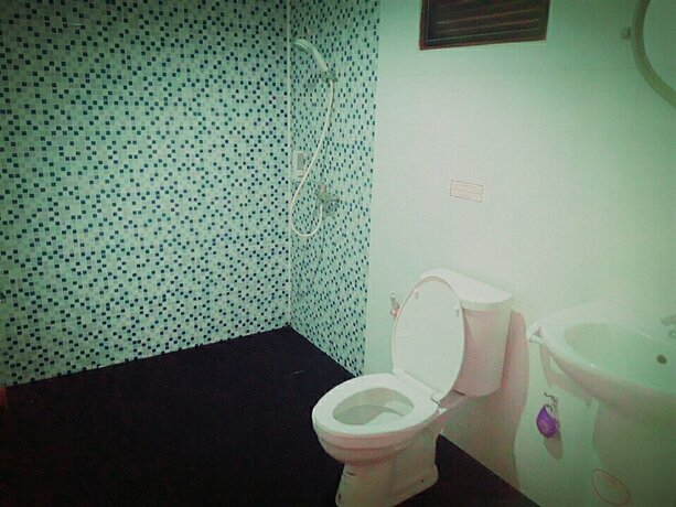 Imagen general del Hotel Bypass and Resort. Foto 1