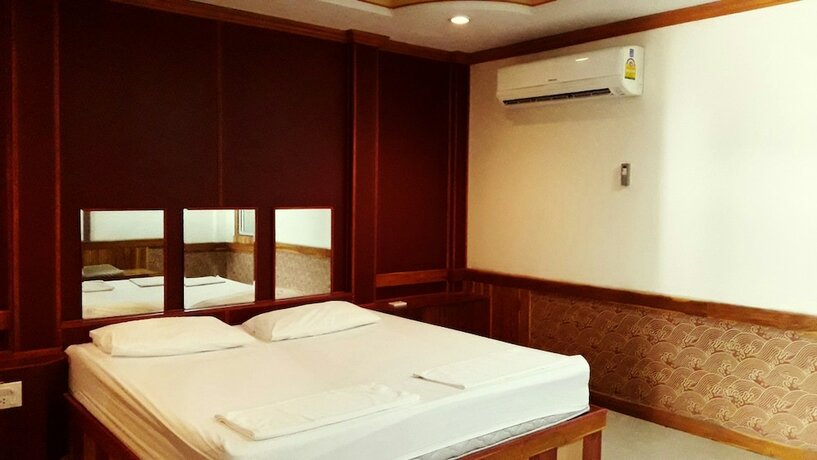 Imagen general del Hotel Bypass and Resort. Foto 8