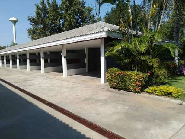 Imagen general del Hotel Bypass and Resort. Foto 16