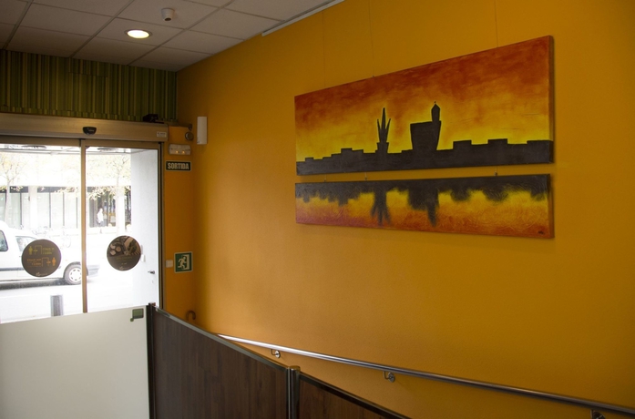 Imagen de los interiores del Hotel Bypillow Erba. Foto 8