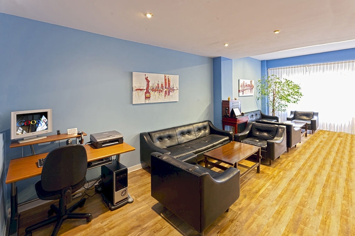 Imagen de los interiores del Hotel Bypillow San Mamés. Foto 16