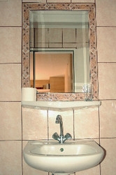 Imagen de la habitación del Hotel Byron, Atenas. Foto 7
