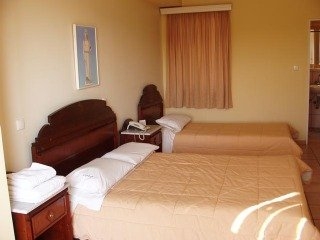 Imagen de la habitación del Hotel Byron, Atenas. Foto 15