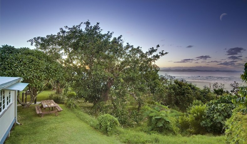 Imagen general del Hotel Byron Bay Cottages. Foto 7