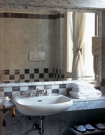 Imagen de la habitación del Hotel Byron, Forte de Marmi. Foto 3