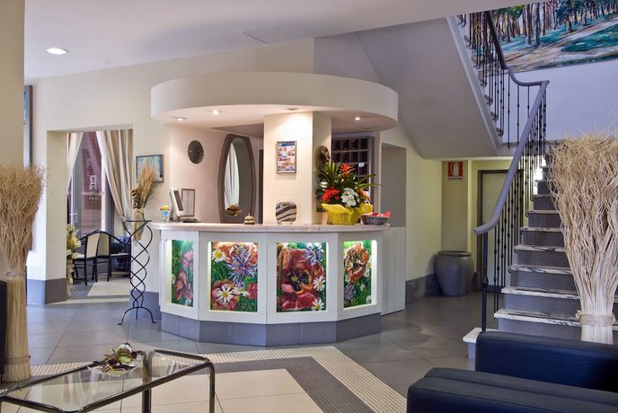 Imagen de los interiores del Hotel Byron, Gallo. Foto 19